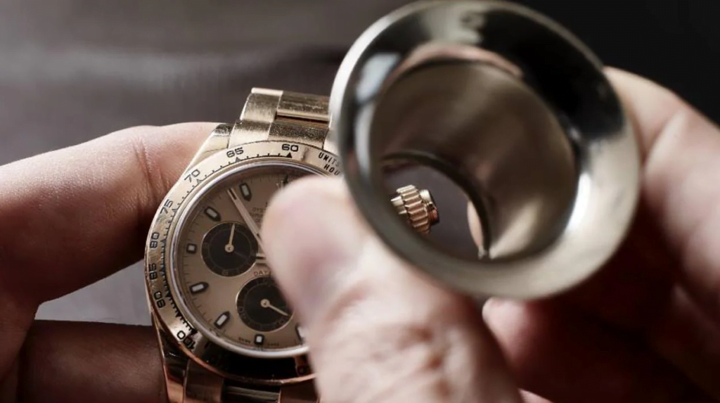 Cómo Comprar Un Reloj De Lujo: Consejos y Estrategias 9 Comprar un Reloj de Lujo